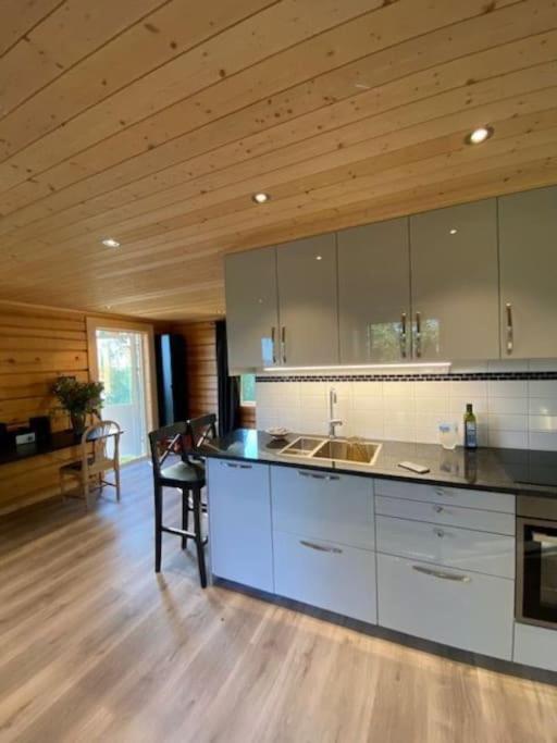 Utsikten -Exklusivt Nybyggt Timmerhus -Plintsberg. Талберг Экстерьер фото